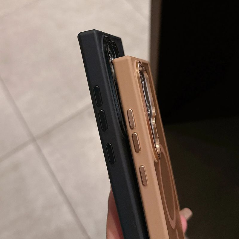 Custodia paraurti ibrida satinata per Samsung Galaxy S25, S24 FE, S23 Plus Ultra, ricarica wireless magnetica traslucida_voghion.com