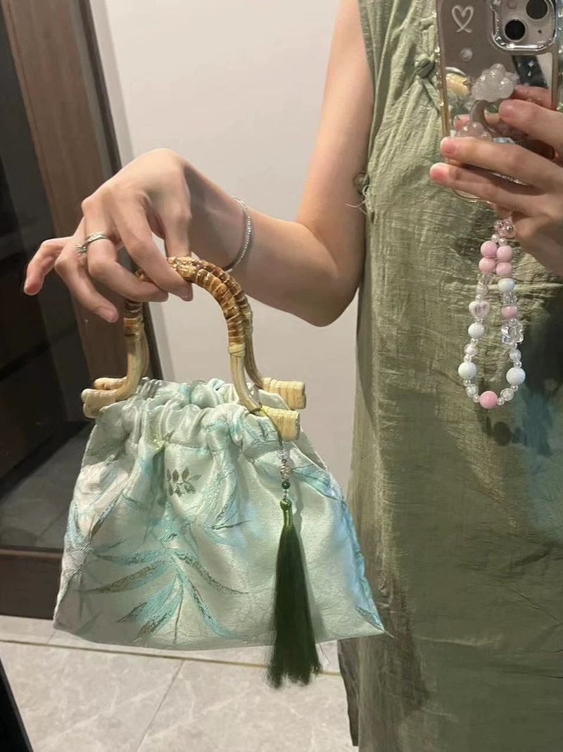 Chinese Style Cheongsam For Women 2024 Spring Summer New Niche Design Handbag Casual Shoulder Wedding Bag_voghion.com