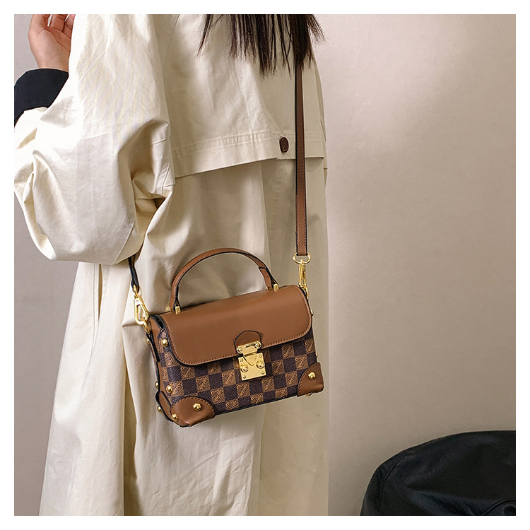 Advanced Women's 2024 Autumn/Winter New Fashion Handbag Small Square Versatile One Shoulder Crossbody Bag_voghion.com