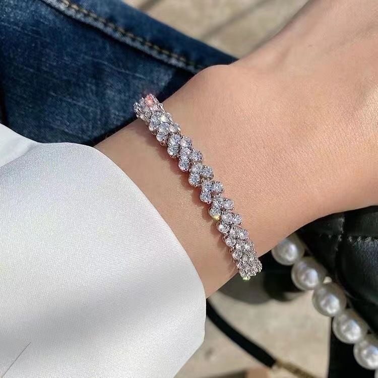 Bracciale con diamanti e zirconi naturali in cristallo romano_voghion.com