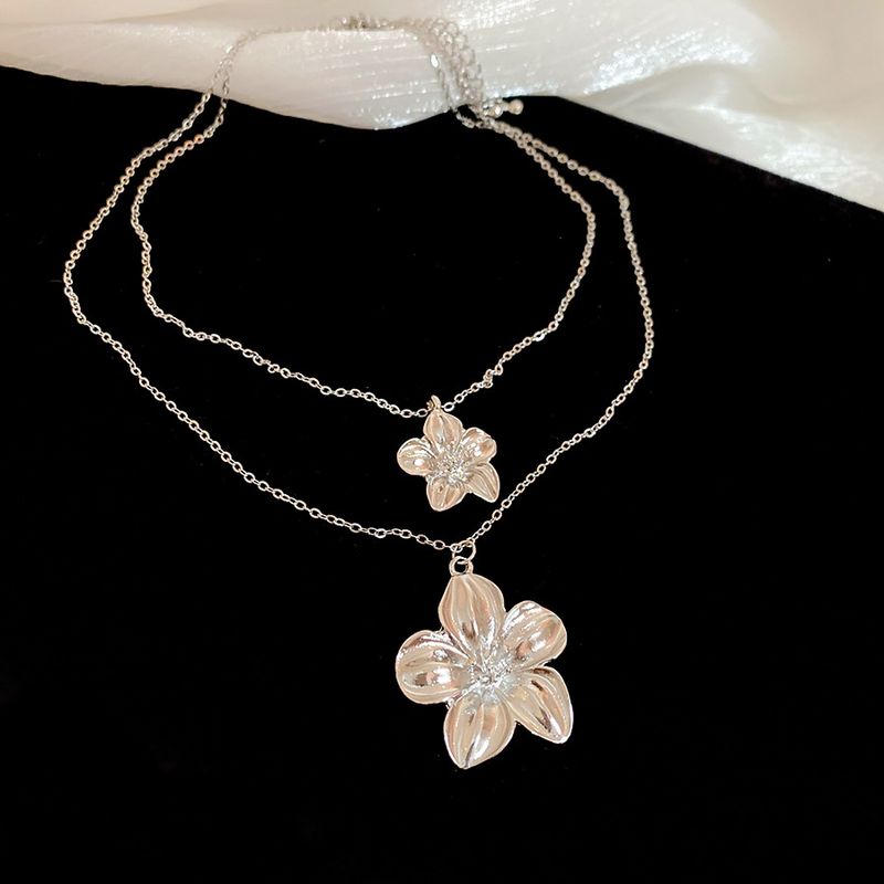 Silver Needle Flower Tassel Earnail Necklace Set With Individualized Cold Style Clavicle Chain Fashion Light Luxury_voghion.com