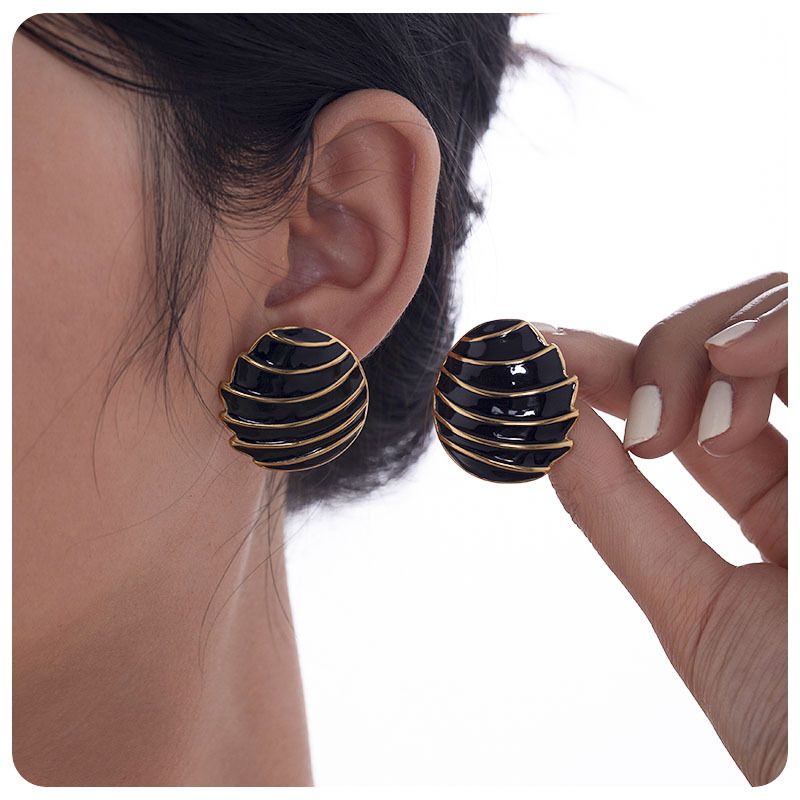 orecchini in acciaio inossidabile alla moda e carini con goccia di conchiglia nera e oro per le donne, orecchini di design di nicchia in smalto freddo_voghion.com