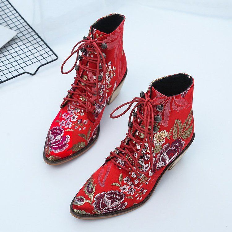 Autumn and winter new ethnic style embroidery boots female explosive models_voghion.com