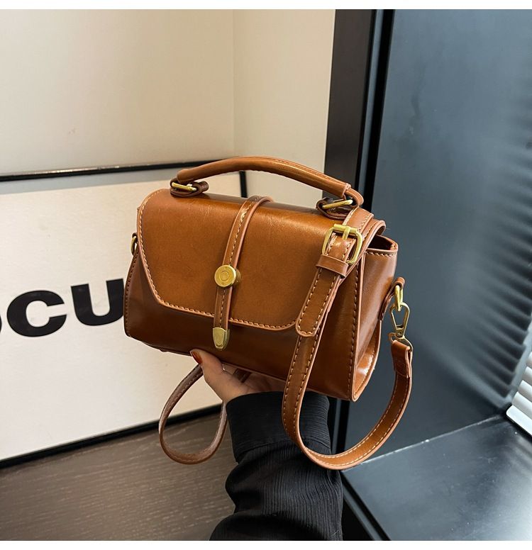 Faionable Retro Women's Crossbody Bag Handbag Soft PU Leather Magnetic Bule Closure Small Square Bag For Casual Ocns_voghion.com
