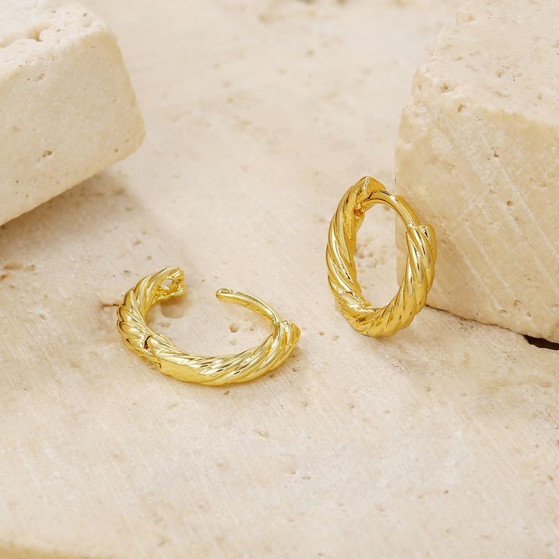 Damen-Schmuckset, modische geometrische Ohrringe aus Metall im Herz-Stil, rund, unregelmäßig, hohl, verkupfert, echtes Gold, für Damen_voghion.com