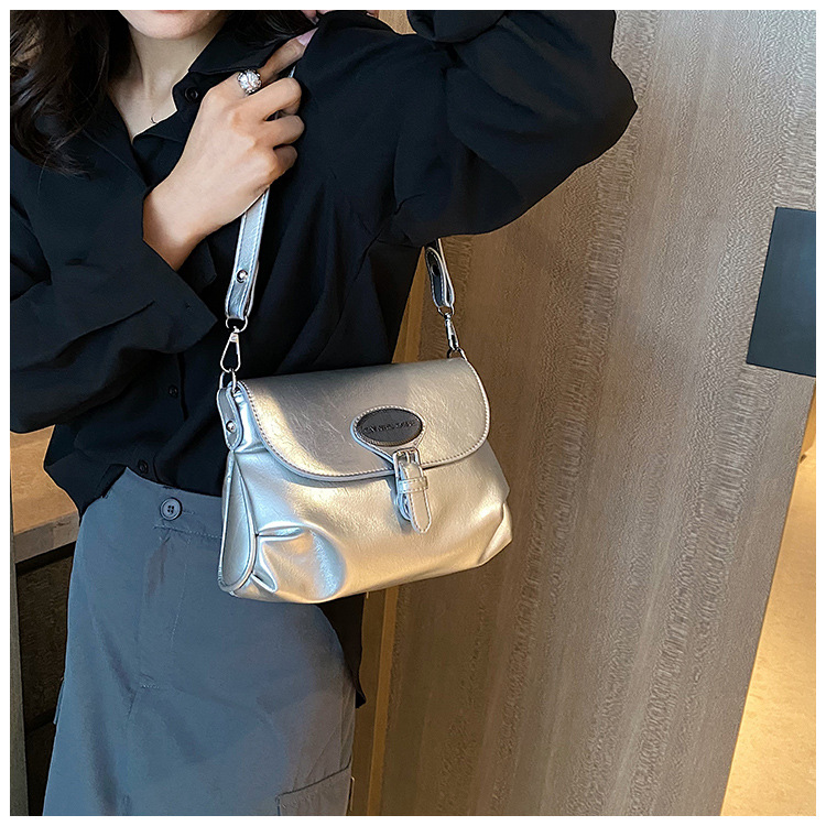New Style Bag High-end Sense Bag Female Minority Design One-shoulder Messenger bag net red hot style all-match portable small square bag_voghion.com