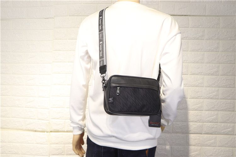 Threebox Genuine Color-Changing Stripe Outdoor Single-Shoulder Bag_voghion.com