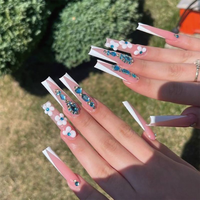 Unghie finte francesi lunghe con glitter floreali, unghie finte da donna, eleganti e alla moda con strass e fiori 3D, adesivi riutilizzabili per nail art_voghion.com