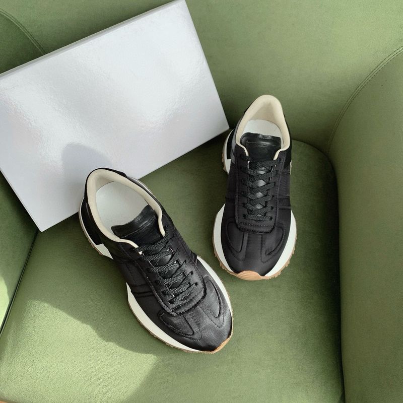 【 Migua 】 M6 Thick Soled Forrest Gump Dad Height Increasing Sports Niche Style Leg Length White Shoes_voghion.com