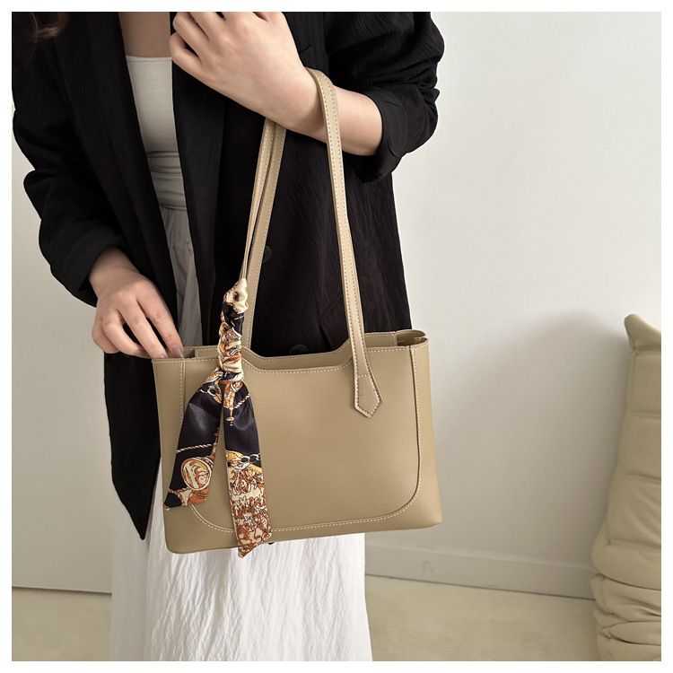 Popolare 2024 Primavera Nuova Alla Moda Piccola e Minimalista Borsa A Tracolla Grande Capacità per Le Donne_voghion.com