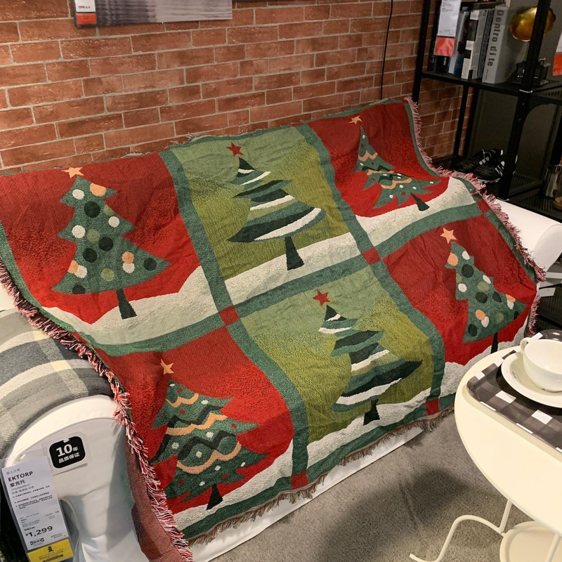 American Merry Christmas Christmas Tree Decorative Blanket Blanket_voghion.com