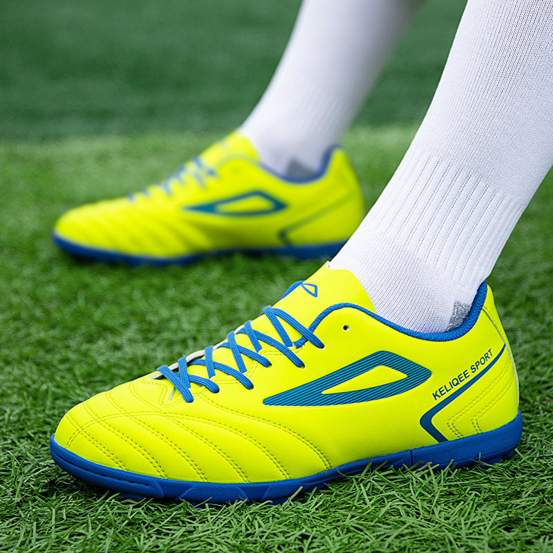 2024 Spring/Summer Football Shoes Anti slip and Breathable Super_voghion.com