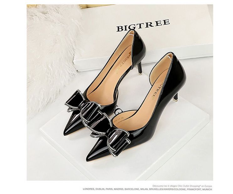 638-AH35 Modische Bankettschuhe für Damen mit hohen Absätzen, flacher Öffnung, spitzer Zehenpartie, Lackleder-Seitenluft, Diamantschleife_voghion.com