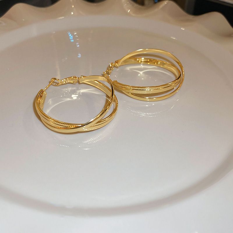 Silver Needle Cross Hollow Geometric Earrings Metal Design Earrings European And American Light Luxury Fashion Earrings_voghion.com