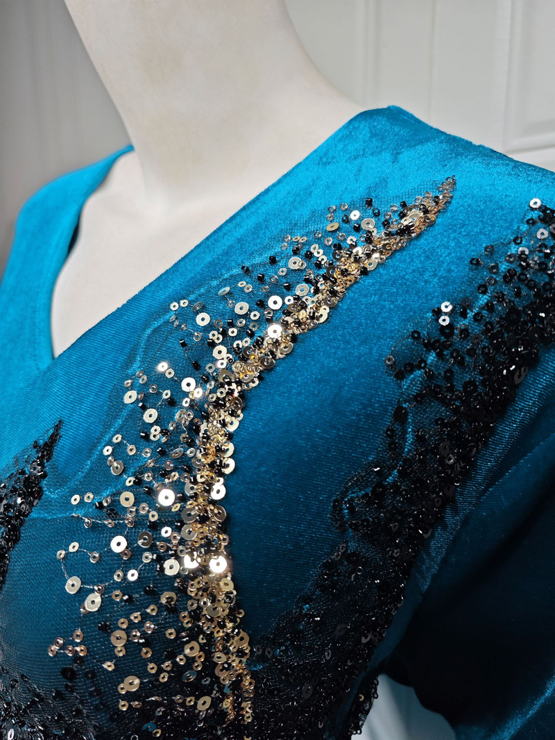 Abito da donna musulmano mediorientale autunno e inverno nuovo stile abito in velluto dorato con maniche a sbuffo ricamate con paillettes tridimensionali_voghion.com