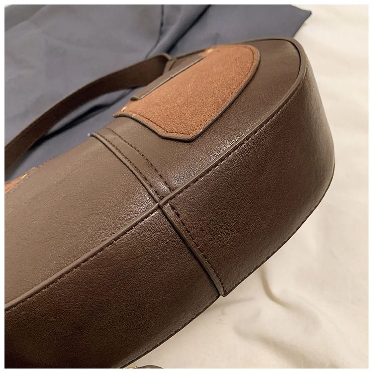 Underarm design, crescent shaped frosted pocket splicing, shoulder bag, personalized buckle women's bag_voghion.com