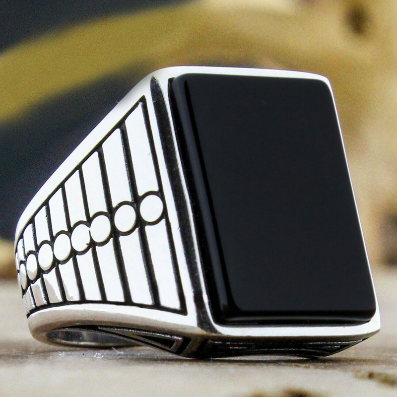 Popular vintage pattern black faced zircon men's ring_voghion.com