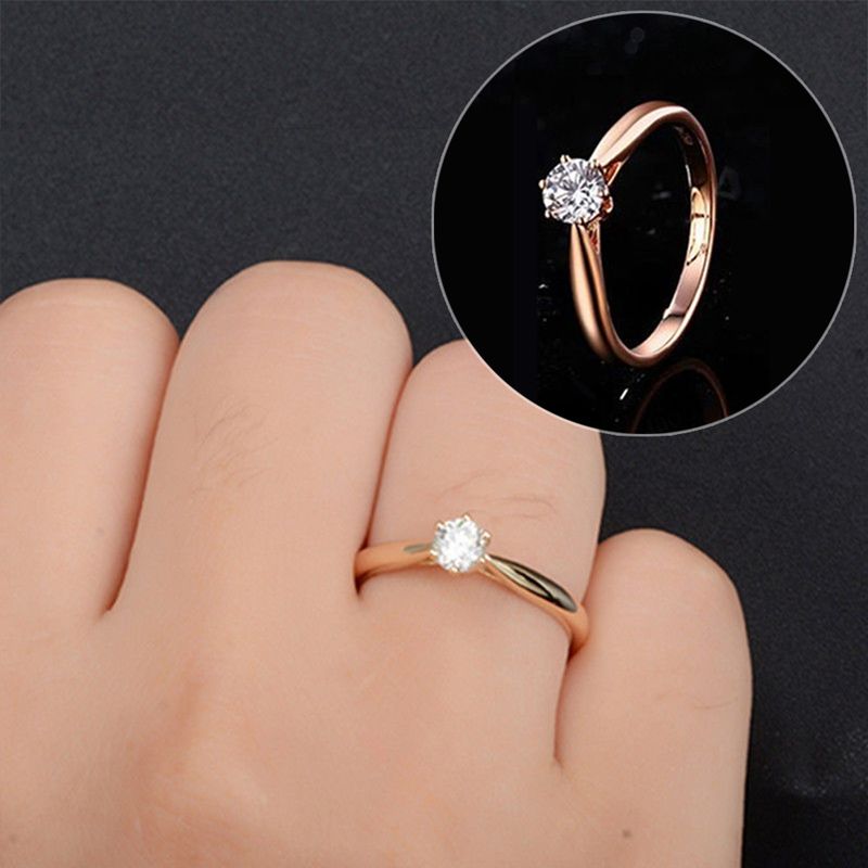 Hot Sales Klassesch Hochzäitsréng Fir Fraen Fir ëmmer Einfach Sechs Klauen Zirkonien Moud Solitaire Verlobungs-Bestietnes-Cadeau-Ring_voghion.com