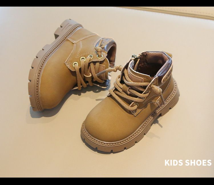 Otoño 2024, nuevas botas pequeñas de cuero para hombres y mujeres, botas Martin de caña media para bebés, edición coreana, zapatos para niños_voghion.com