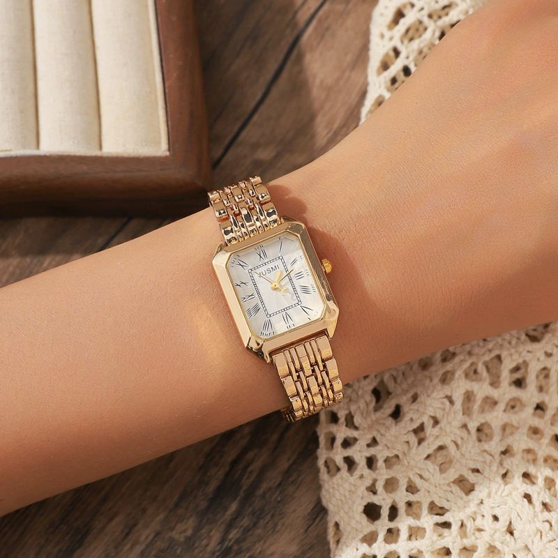 Women's Watches Fashion Strip Nail Mixed Scale Bamboo Joint Steel Belt Women's Quartz Watch + Earring Set 13pcs_voghion.com