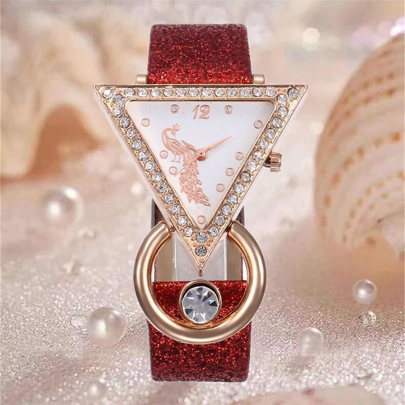 Unisex tillbehör inverterad triangel diamant frostat läder påfågelurtavla dam modeklocka casual smyckesset_voghion.com