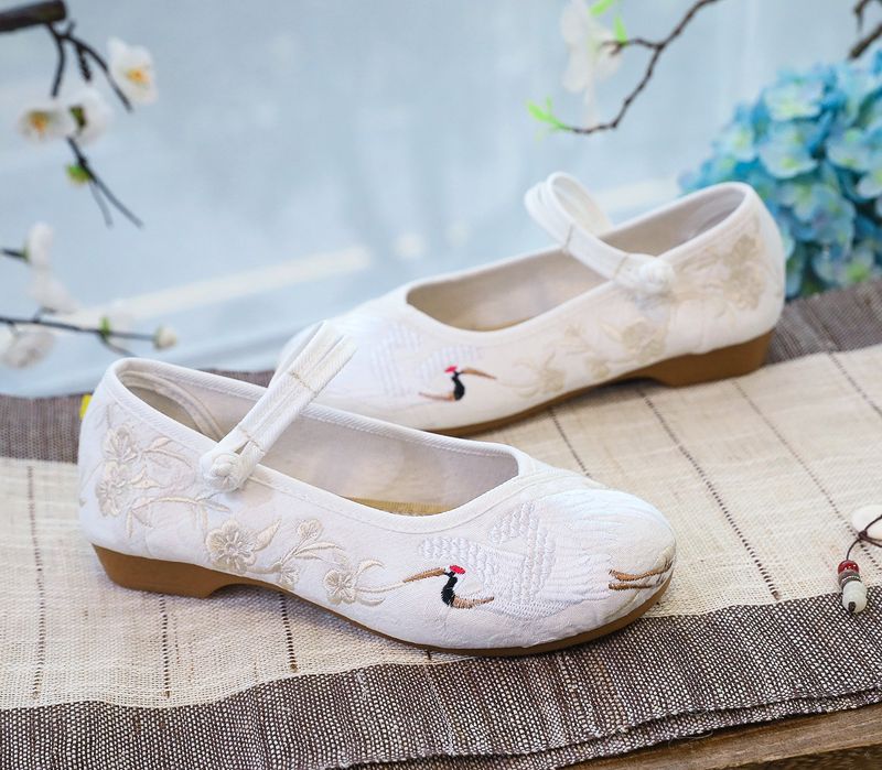 Hanfu Xianhe Besticktes Tuch Antike Kleidung, Kuhsehnensohle, Tanzschuhe mit niedrigem Absatz, Damen-Einzelschuhe_voghion.com
