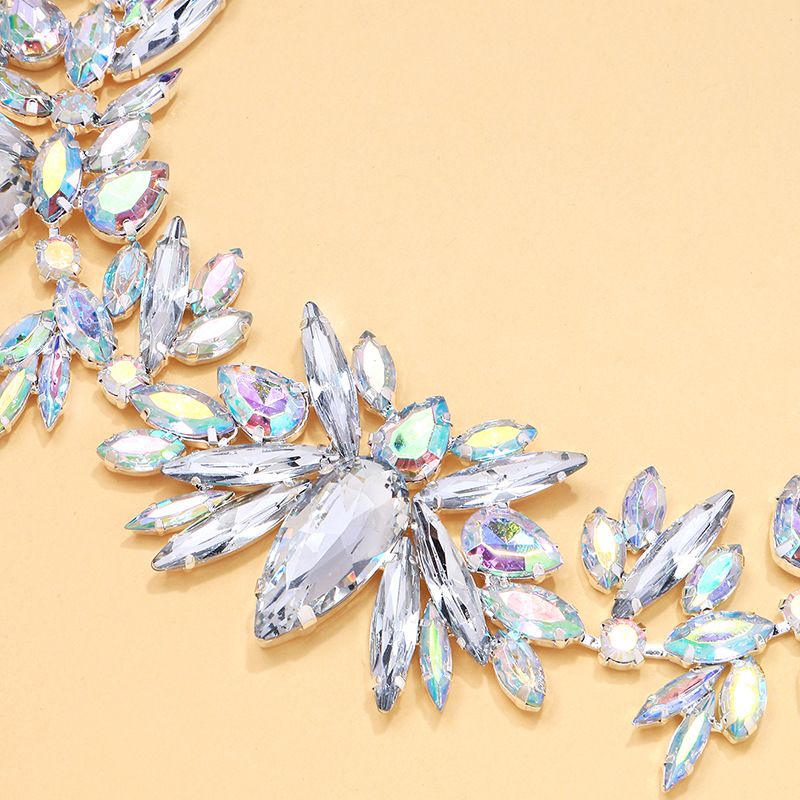 New Exaggerated Design Sense Rhinestone Collarbone Chain Banquet Versatile Accessory Necklace_voghion.com