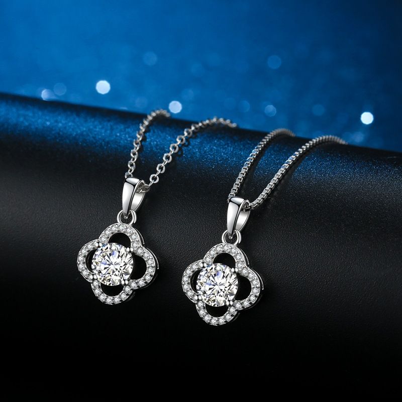 Collana con quadrifoglio micro intarsiato Moissanite Gioielli da donna S925 Argento Moissanite Diamante_voghion.com