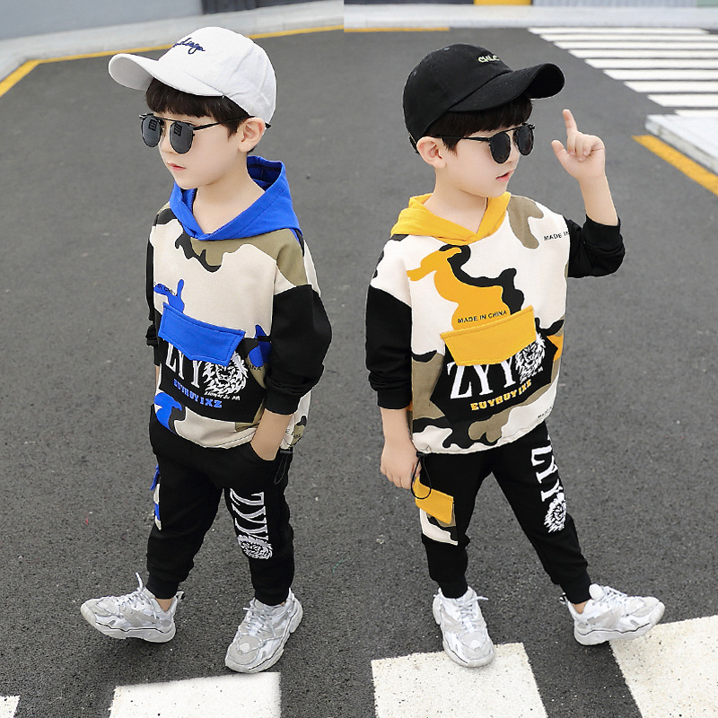 Jongensset 2023 Lente Herfst Nieuwe Koreaanse editie Tweedelige camouflagesportset voor kinderen, knap en trendy_voghion.com