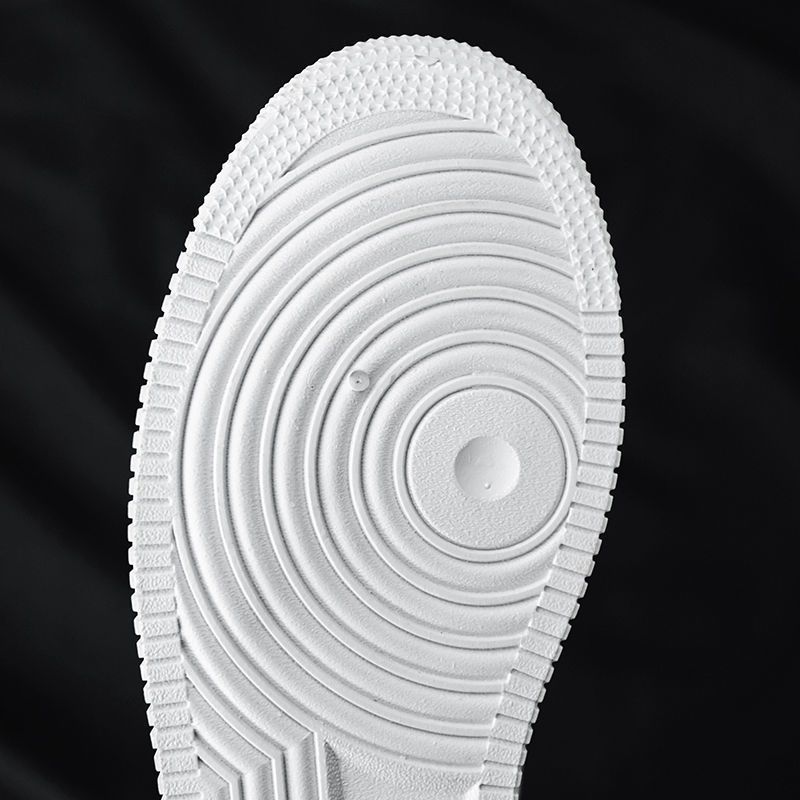 Jesenske i zimske visoke, moderne korejske sportske cipele za 2024., nove muške ležerne, svestrane bijele cipele za muškarce_voghion.com