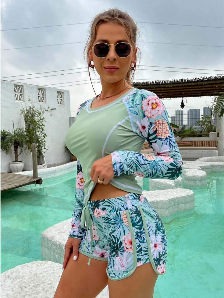 2025 New Surfing Long Sleeve Anti-Dive Suit Printed Boxer Split Conservative Swimsuit For Women Sun Protection_voghion.com