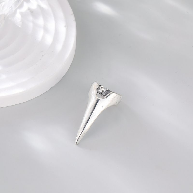 New Fashion Simple Long Pointed Ring_voghion.com