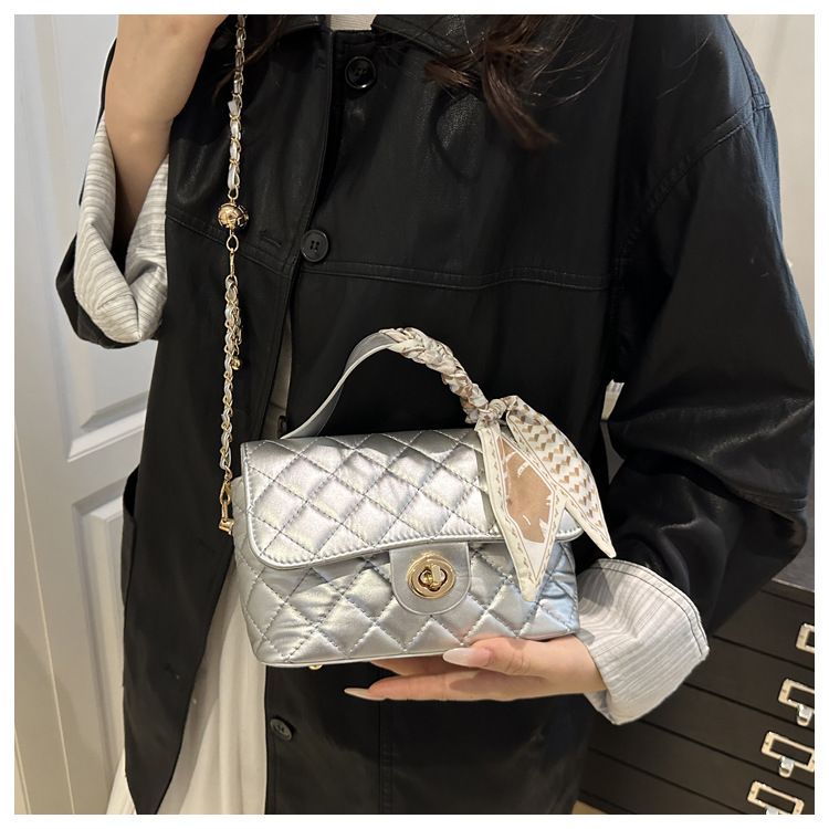 Women's Fashion Shoulder Bag With Quilted Design, Chain Strap & Scarf Detail - Soft PU Crossbody Purse For Daily Commute & Casual Outings_voghion.com
