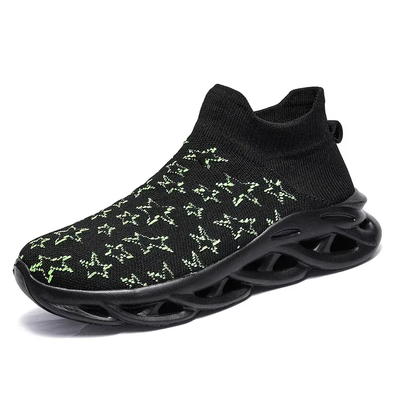 Herren Laufschuhe Sommer Neue Gestrickte Socken Atmungsaktive Freizeitschuhe Männer Bequeme Sportschuhe_voghion.com