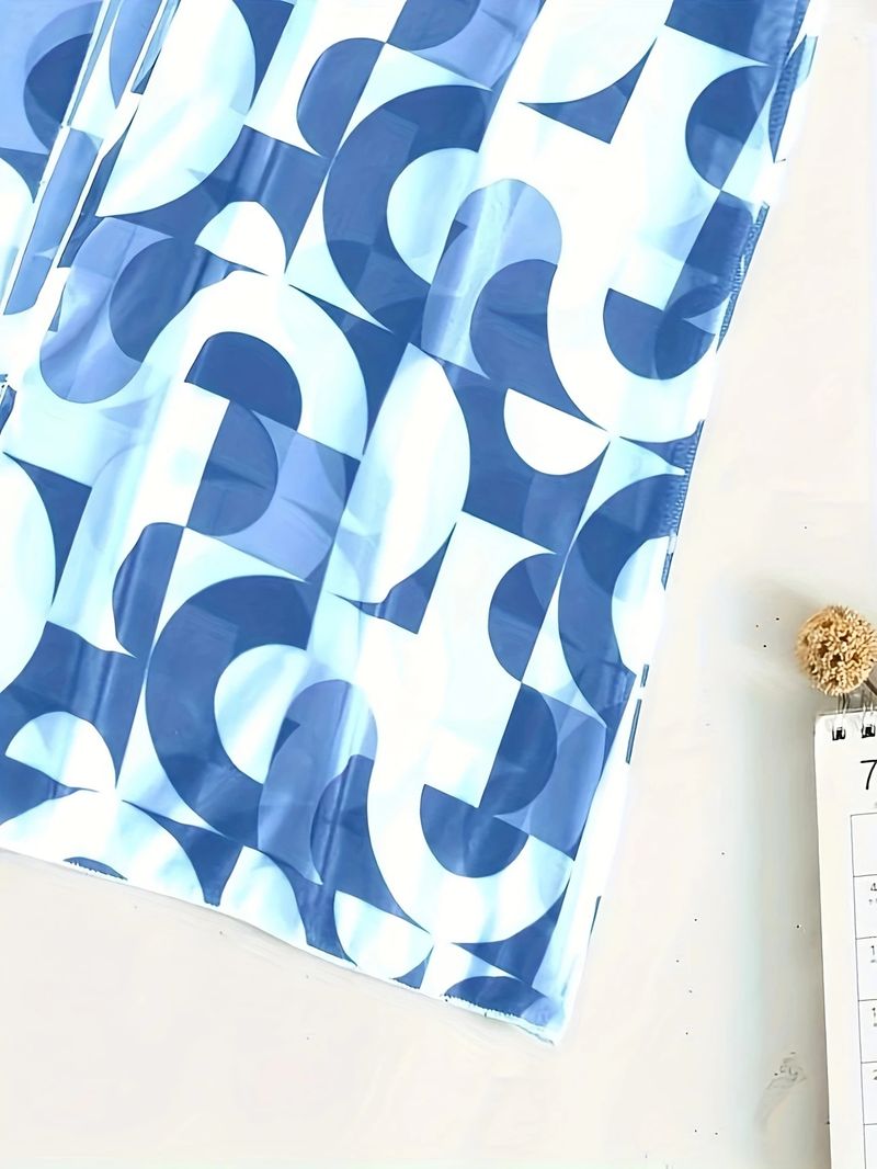 Damenbekleidung Blau-weißer Bikini-Oberteil mit geometrischem Druck und Kordelzug, Shorts, dreiteiliges Set, Sonnenschutz-Cardigan im Urlaubsstil, Badeanzug_voghion.com