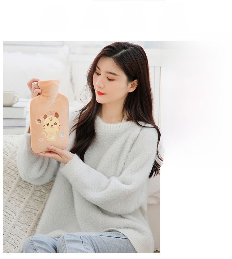 Kaqite winter hot water bag filling students cute water filling warm water bag cartoon pet plush warm baby wholesale_voghion.com