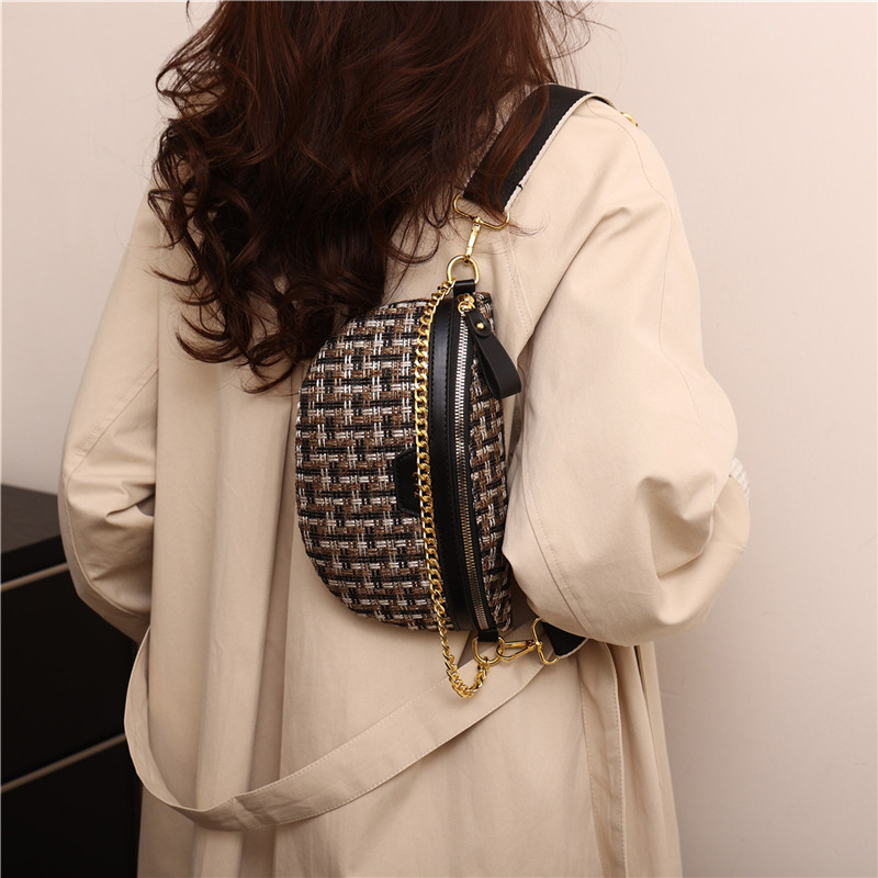 Large capacity braided chest bag with straps and single shoulder chain design_voghion.com