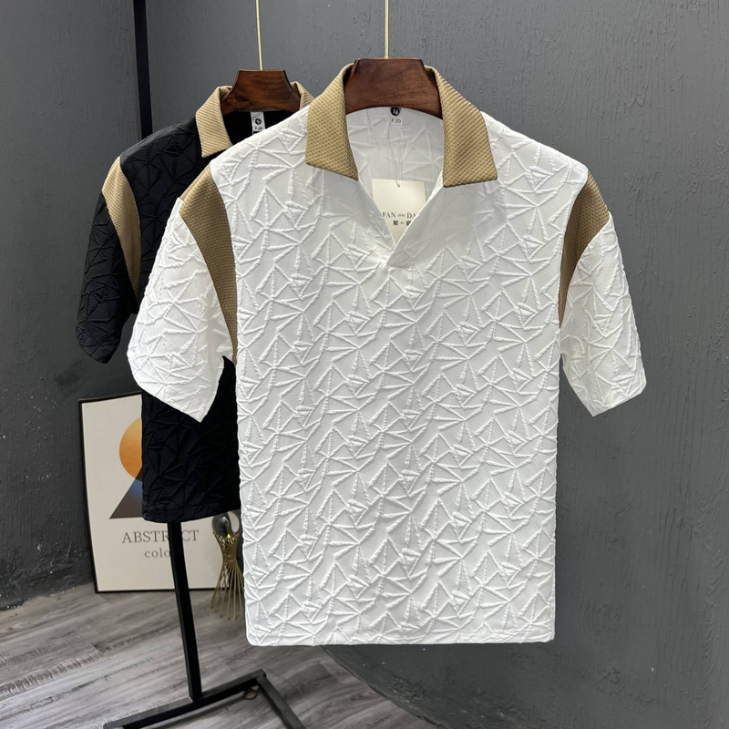 Herrenbekleidung, kurzärmlig, trendiges Design, stilvolles T-Shirt mit V-Ausschnitt und kurzen Ärmeln – trendiges Sommeroberteil mit lockerer Passform und einzigartigem Stickdesign_voghion.com