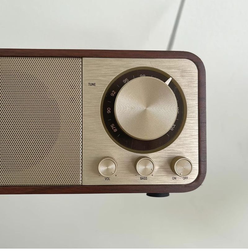 Kreatywny drewniany ładny Bluetooth Audio Retro przenośny subwoofer Sound Box Radio Photo Props z anteną_voghion.com
