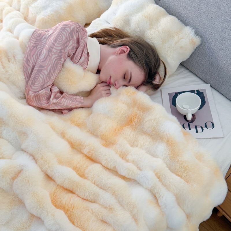 Manta de sofá/escrivaninha dupla face em fleece texturizado com estampa tie-dye de coelho._voghion.com