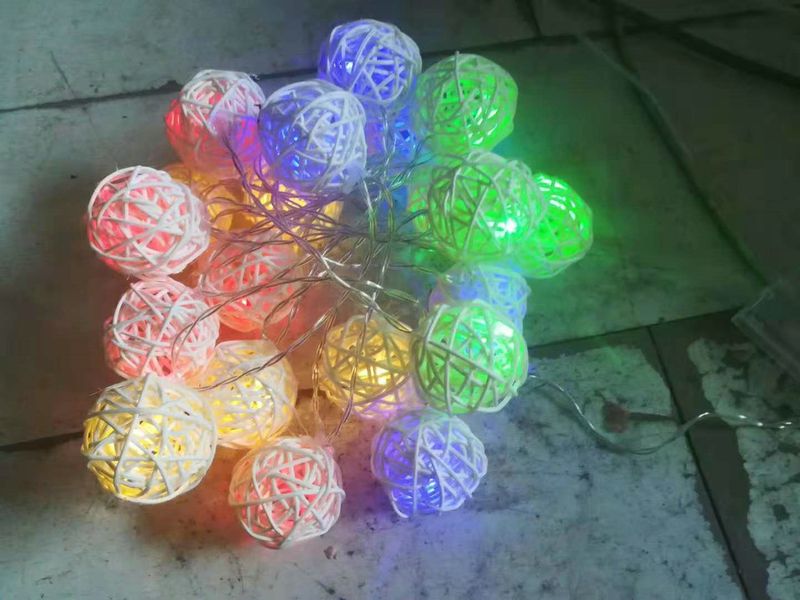 Luzes de corda de LED em formato de bola de vime – 20/50/100 luzes de fadas esféricas de LED, branco quente/branco frio/multicolorido, comprimento de 3 m, à prova d'água IP43_voghion.com