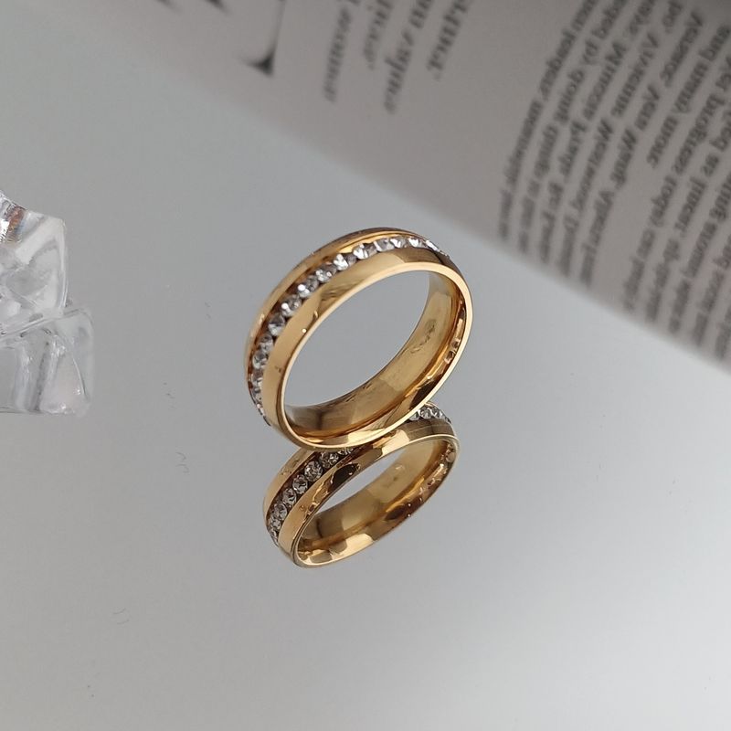 Anello in acciaio inossidabile resistente alla luce con cerchio pieno di diamanti e cielo stellato in titanio_voghion.com