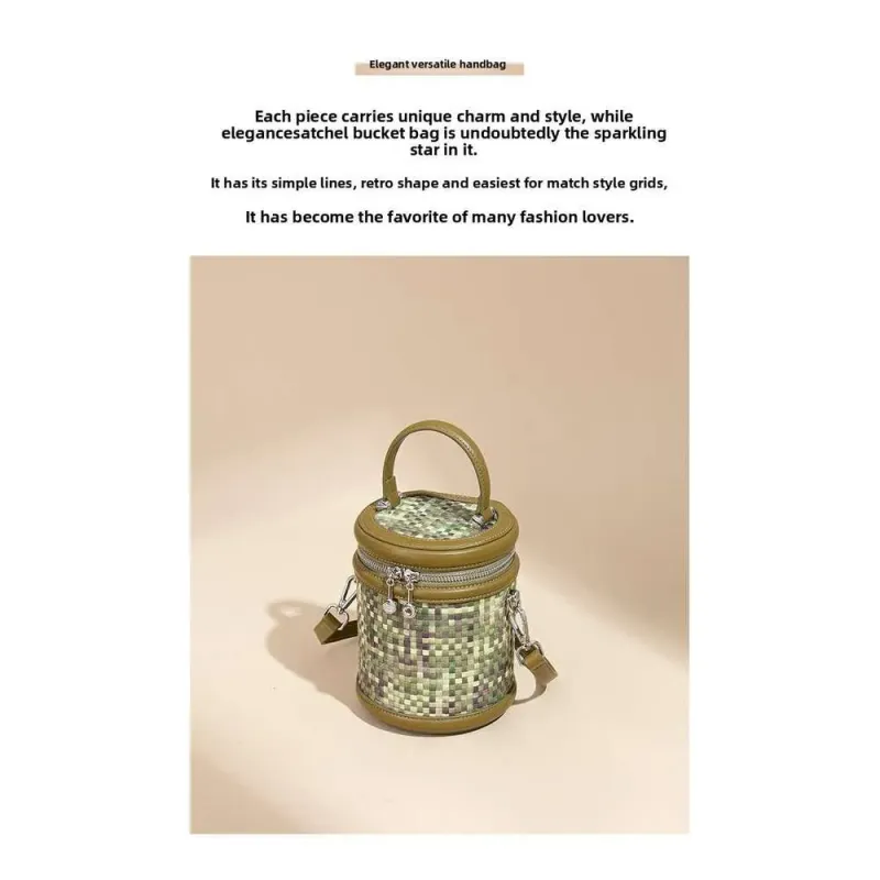 Borsa a mano da donna in denim lavato leggero, con design a blocchi di colore, intrecciata, borsa a tracolla cilindrica, 2025_voghion.com