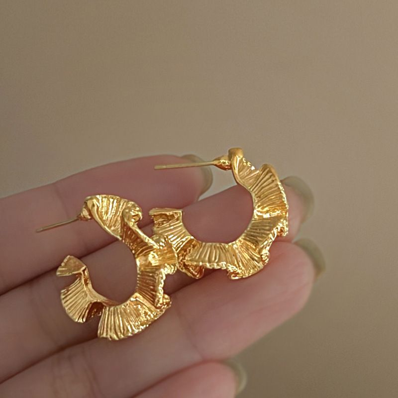 Orecchini a forma di farfalla con perla in argento placcato oro autentico con design esagerato, di alta qualità._voghion.com