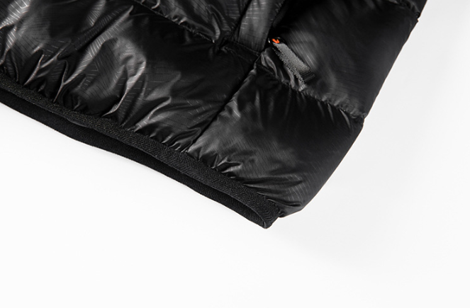 Chaqueta acolchada corta y ligera para hombre con estampado de la letra S, abrigo informal con capucha y cremallera, estilo minimalista, otoño-invierno 2025_voghion.com