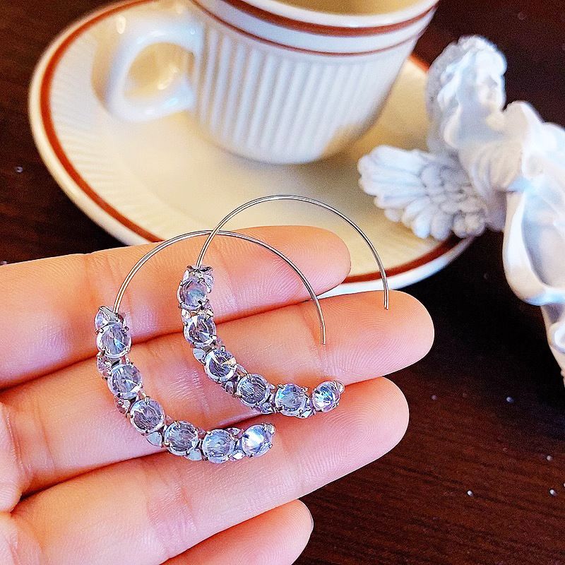 Circle Stud Earrings Custom Women's Niche High-end Simple Earrings Wholesale Exquisite Temperament Versatile Earrings_voghion.com