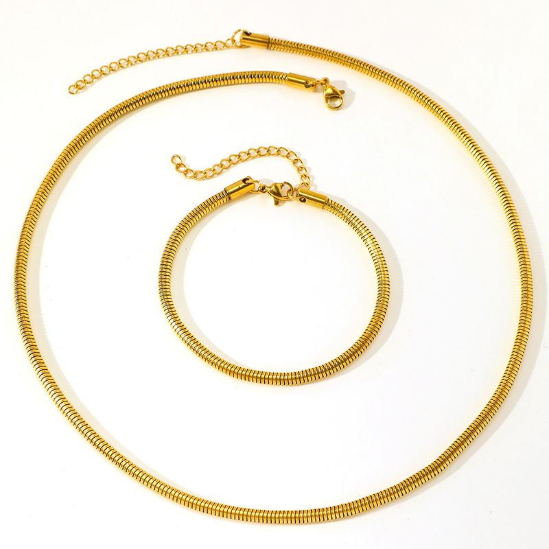 Collana con catena spessa rotonda in acciaio al titanio, leggera, di lusso, minimalista, in metallo cubano, pesante e artigianale._voghion.com
