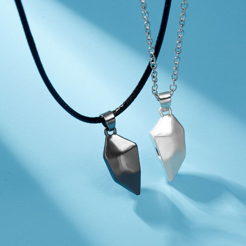 Creative Wishing Stone Splicing Magnetic Heart Versatile Couple Necklace In Stock_voghion.com