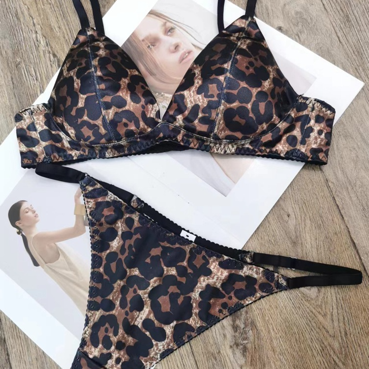 Damen Dessous Dreieck Cup ohne Stahlring Kleine Brust Sexy Push Up Dünne Glatte Unterwäsche BH-Set_voghion.com