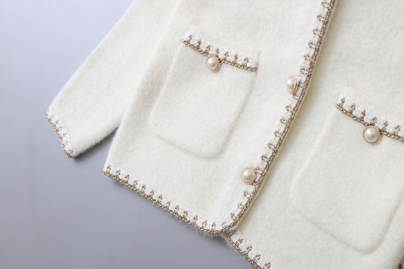 Pull en tricot doux imitation vison pour mère et enfant, cardigan d'hiver confortable avec col montant et manches longues rayées pour grands enfants (120-160 cm) - Crème/Noir_voghion.com